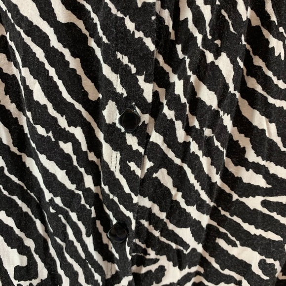 Paraphrase Zebra Print Button Up Top - Picture 2 of 5